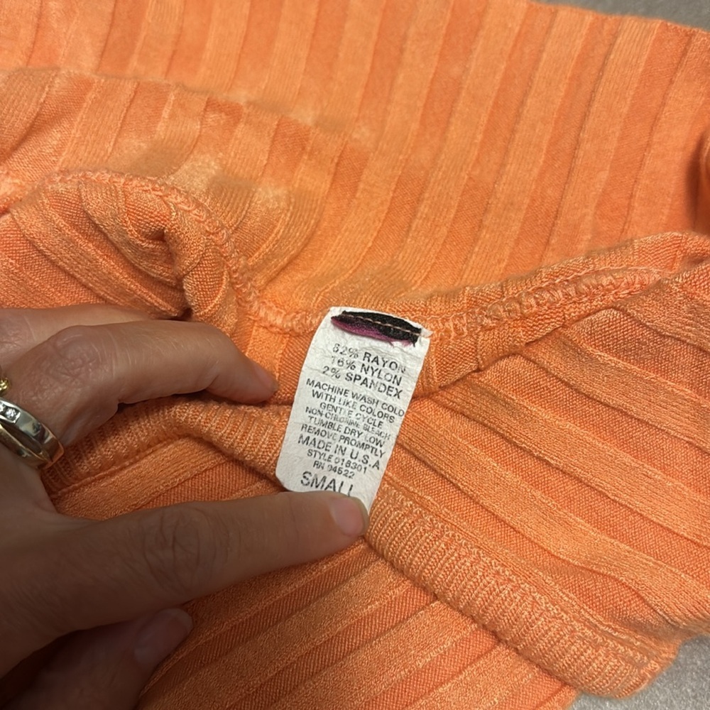 Orange Ribbed Sleeveless Top - Picture 6 of 8